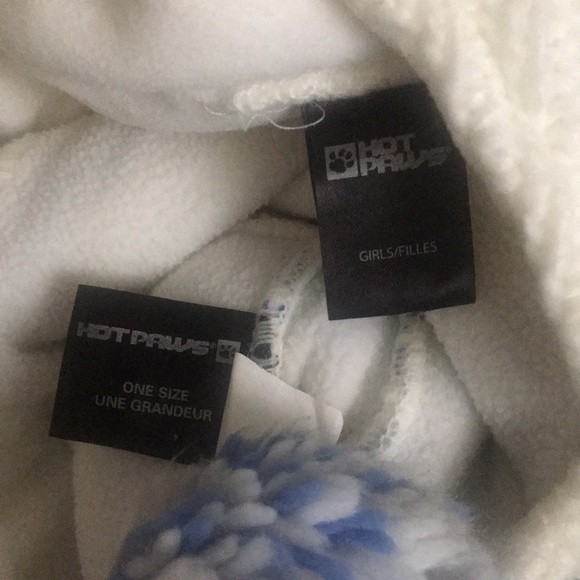 2 Beanies & Scarf - Picture 5 of 5